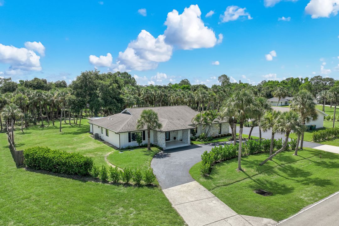 3000 70th St SW, Naples, FL 34105