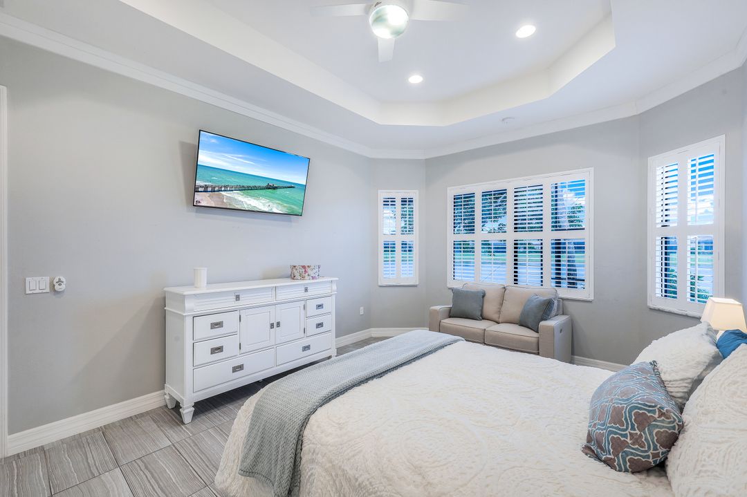 2777 Cinnamon Bay Cir, Naples, FL 34119