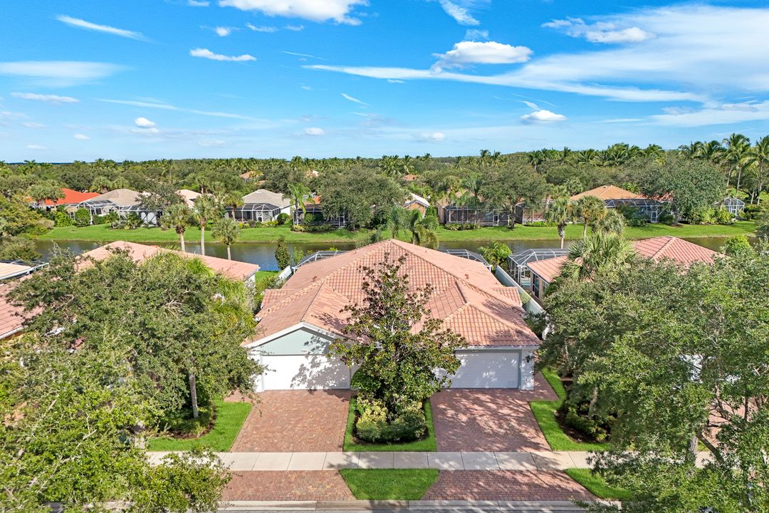 28971 Vermillion Ln, Bonita Springs, FL 34135