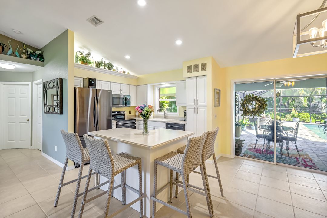 213 SW 38th Terrace, Cape Coral, FL 33914
