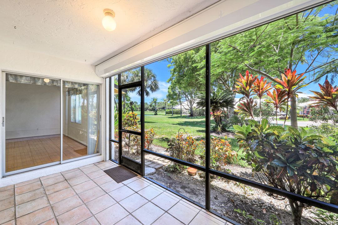 1530 Imperial Golf Course Blvd #312, Naples, FL 34110