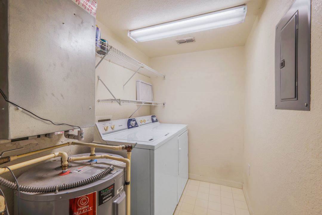 8234 Key Royal Cir #524, Naples, FL 34119