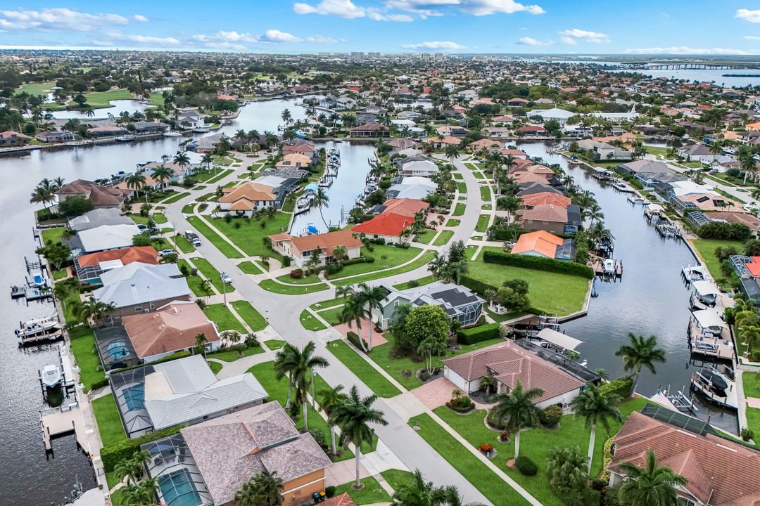 1771 Hummingbird Ct, Marco Island, FL 34145