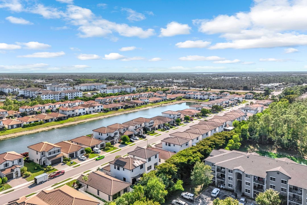 8793 Madrid Cir, Naples, FL 34104