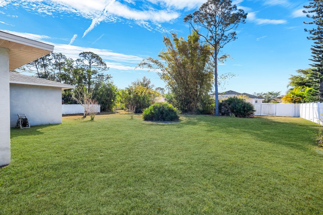 6740 Blake Pledger Ct, North Fort Myers, FL 33917