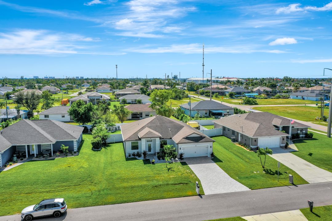 1918 SW 30th St, Cape Coral, FL 33914