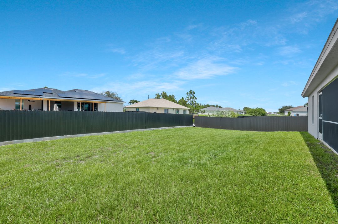 2922 20th St SW, Lehigh Acres, FL 33976
