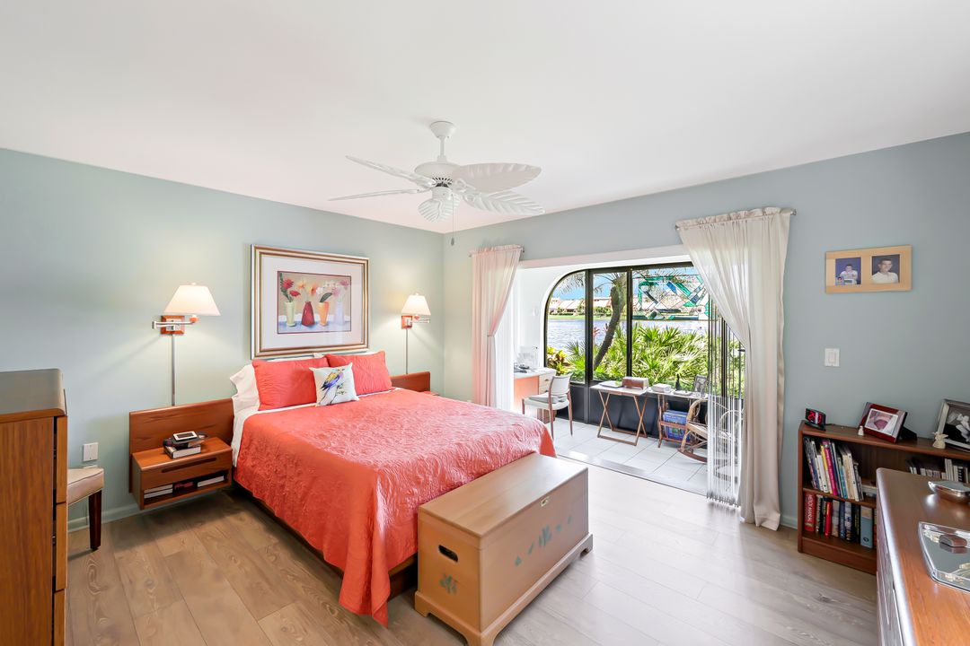 359 Bay Forest Dr  #1B, Naples, FL 34110