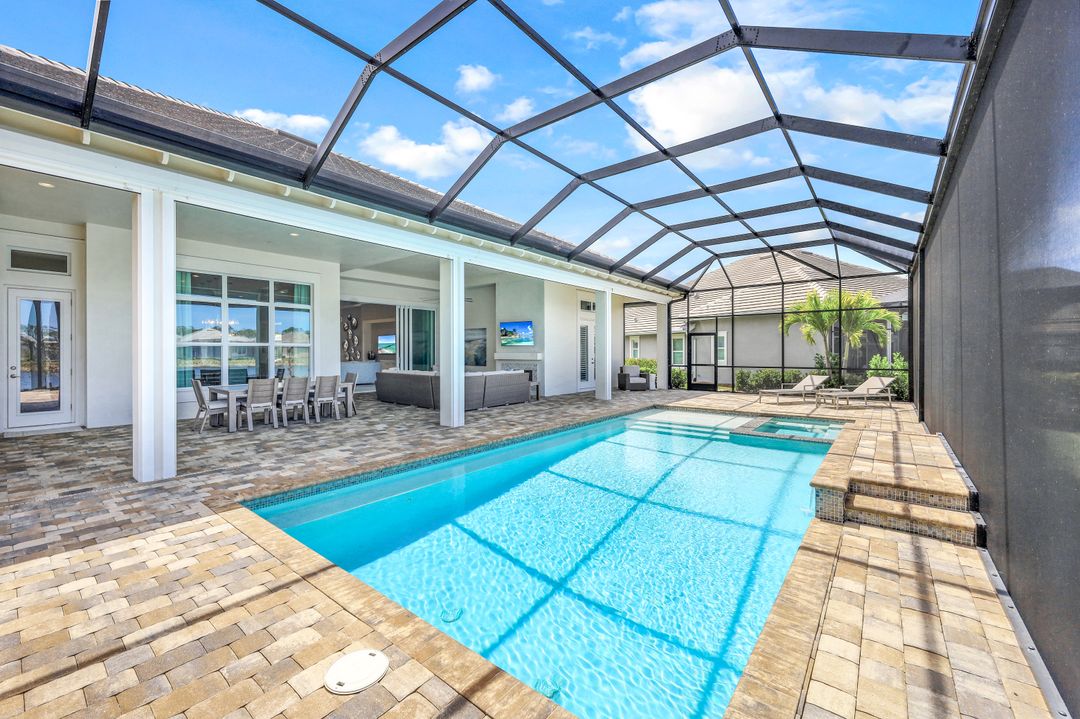 6215 Union Island Wy, Naples, FL 34113
