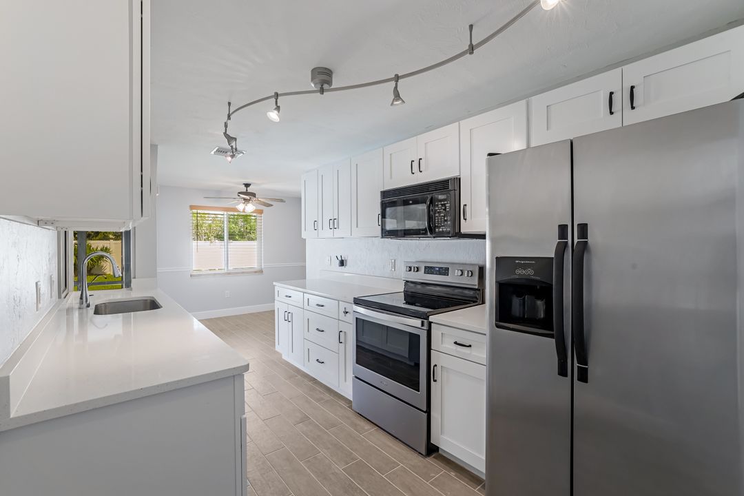 2533 Shelby Pkwy, Cape Coral, FL 33904