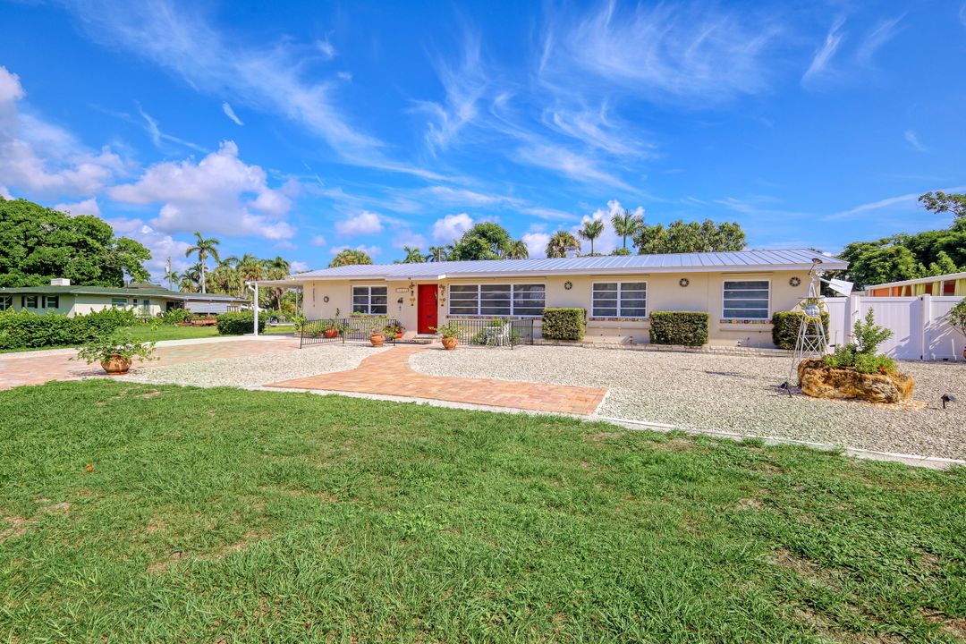 1411 Argyle Dr, Fort Myers, FL 33919
