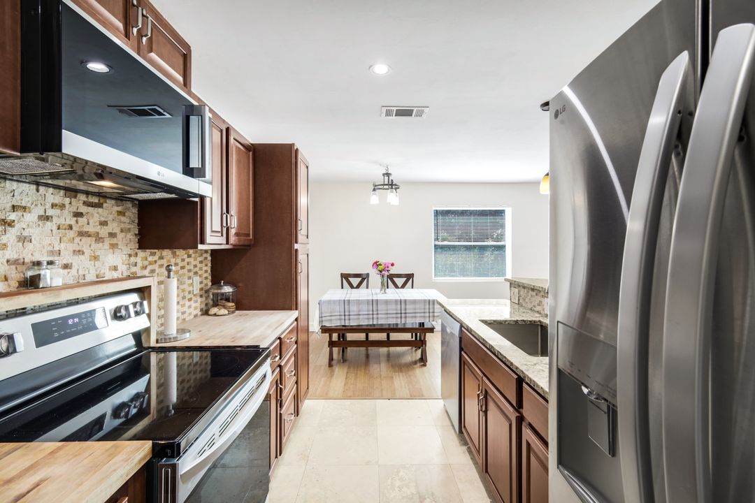 1720 Greenwood Ave, Lehigh Acres, FL 33972