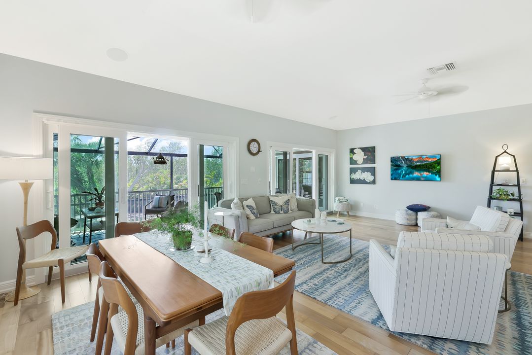 2130 Sunset Cir, Sanibel, FL 33957