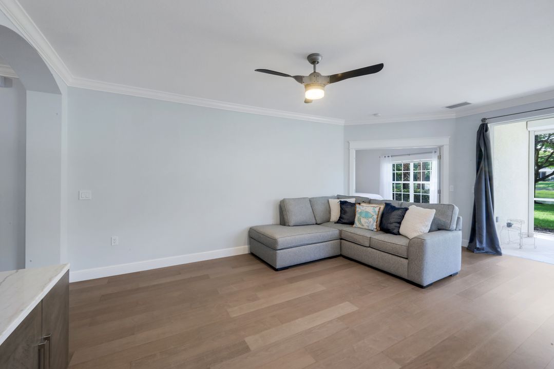 6355 Lexington Ct #102, Naples, FL 34110