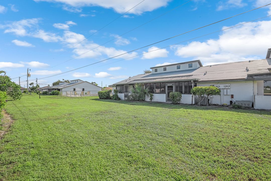 3739 SW 9th Ave #113, Cape Coral, FL 33914