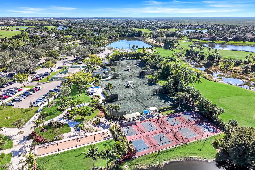 3715 Montreux Ln #204, Naples, FL 34114