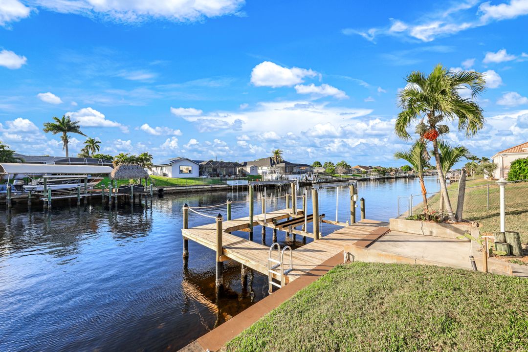 3034 SE 10th Pl, Cape Coral, FL 33904