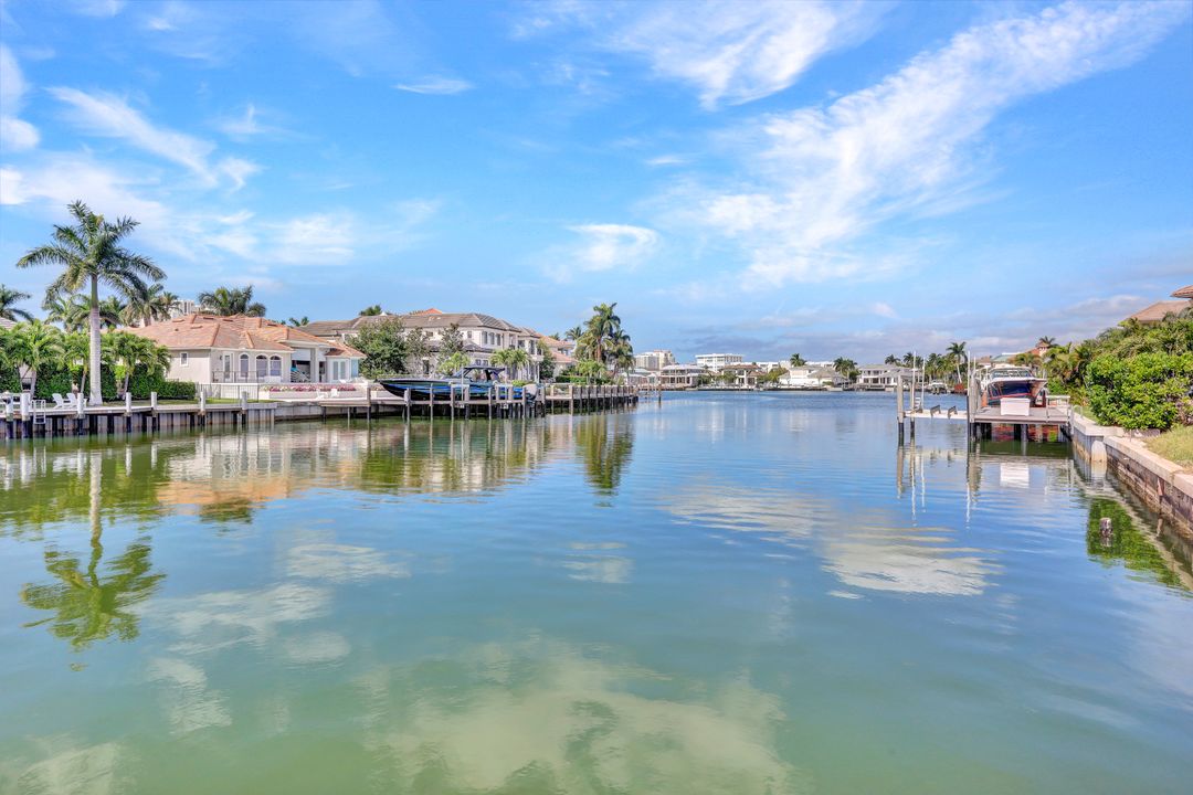 3637 Crayton Rd, Naples, FL 34103