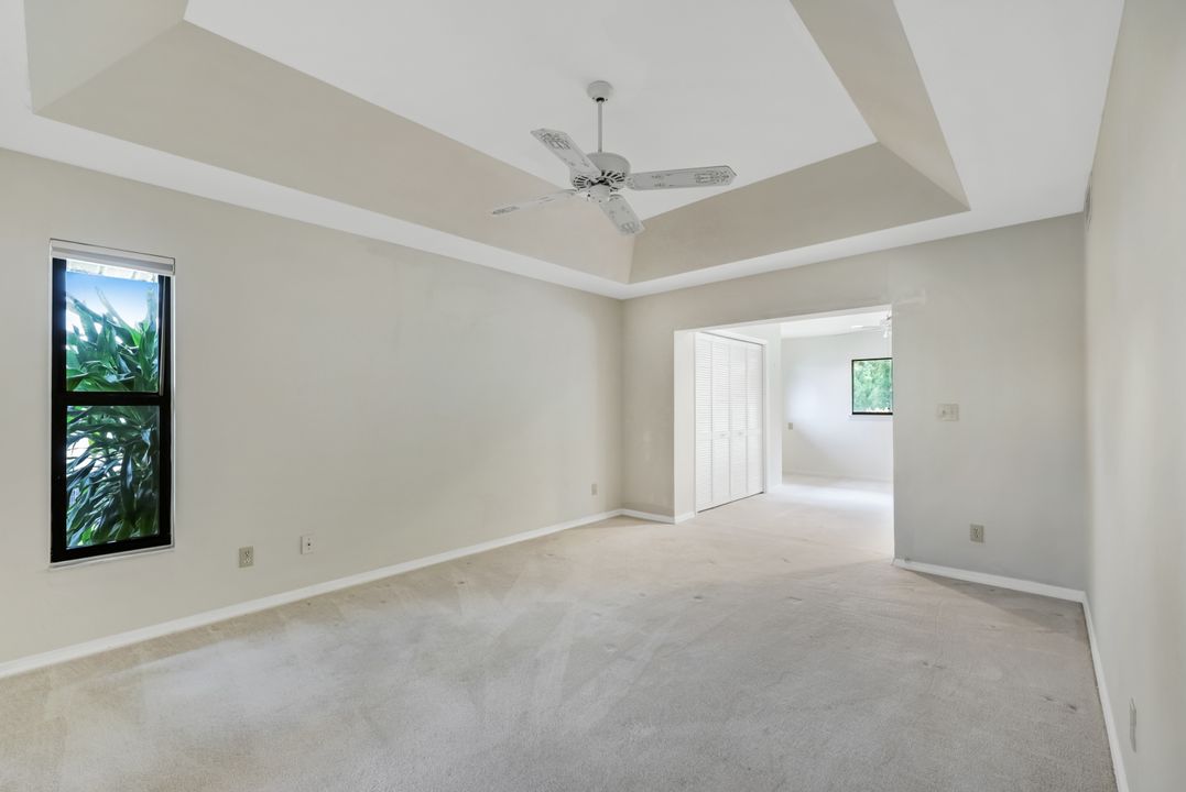 509 Cypress Way E, Naples, FL 34110
