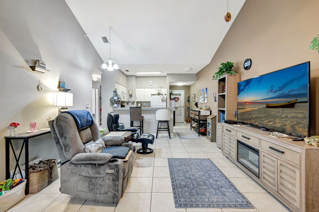 950 Hancock Creek S Blvd #524, Cape Coral, FL 33909