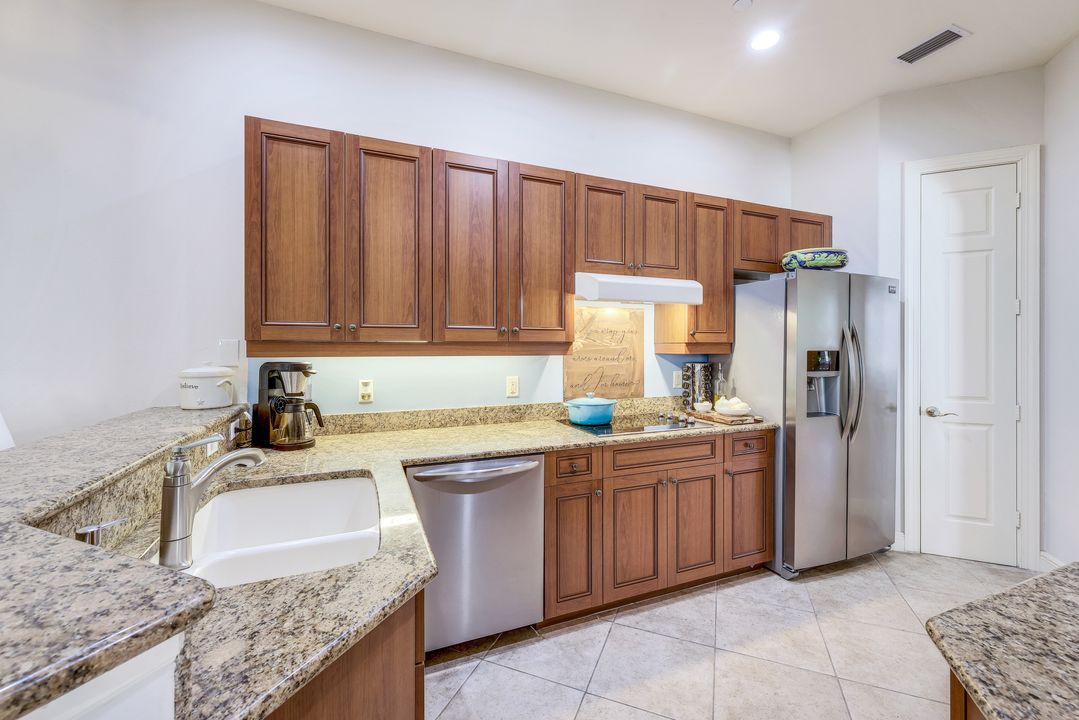 6120 Montelena Cir #2201, Naples, FL 34119