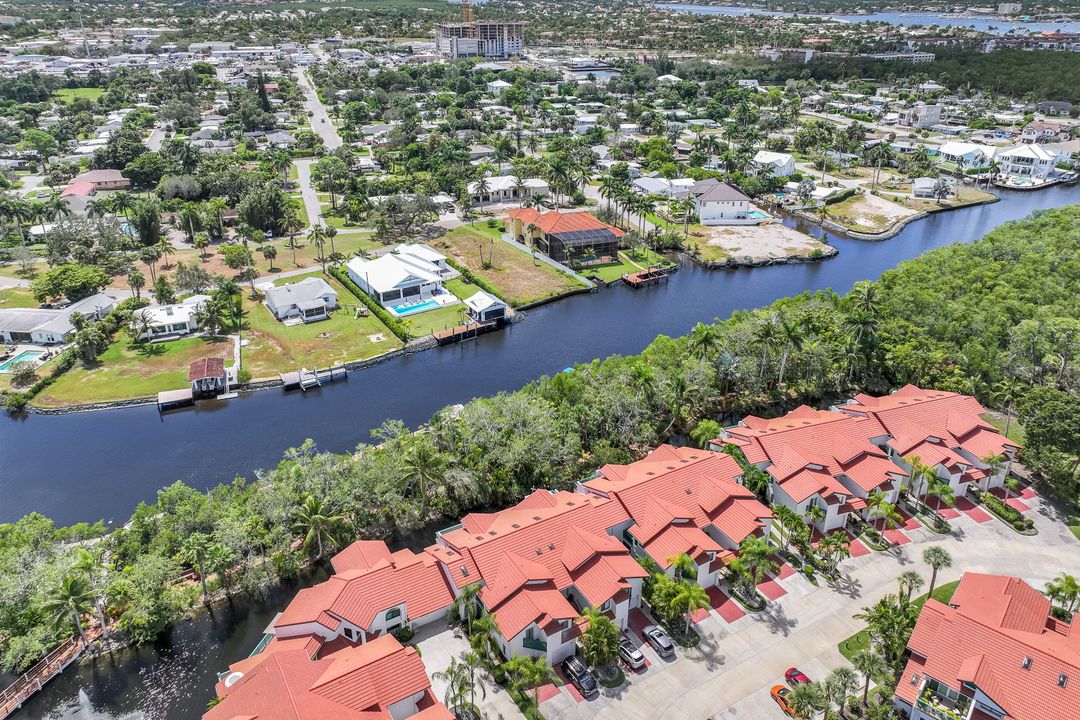 2182 Anchorage Ln  #A, Naples, FL 34104