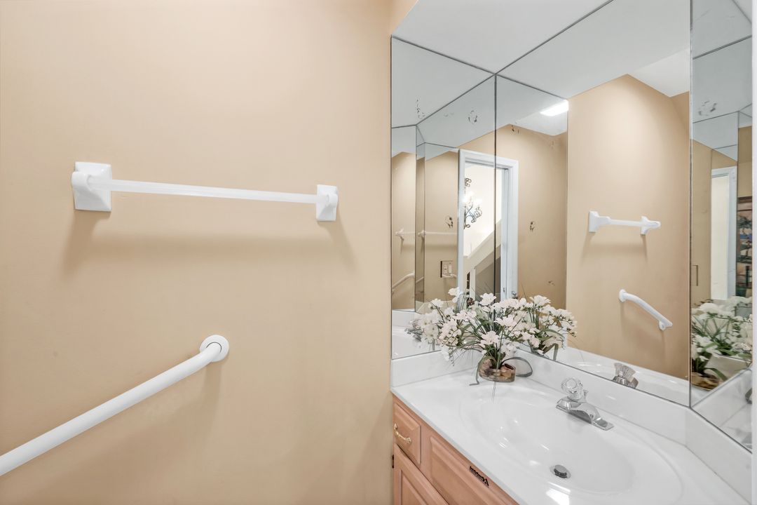 6636 Trident Way, Naples, FL 34108