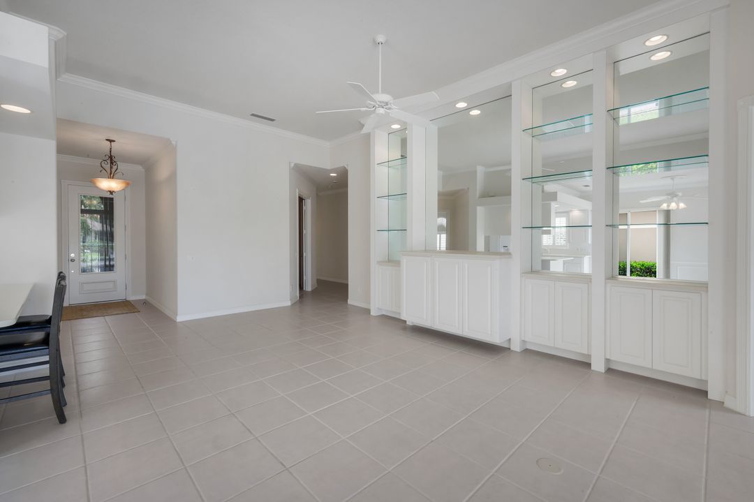 4471 Prescott Ln, Naples, FL 34119