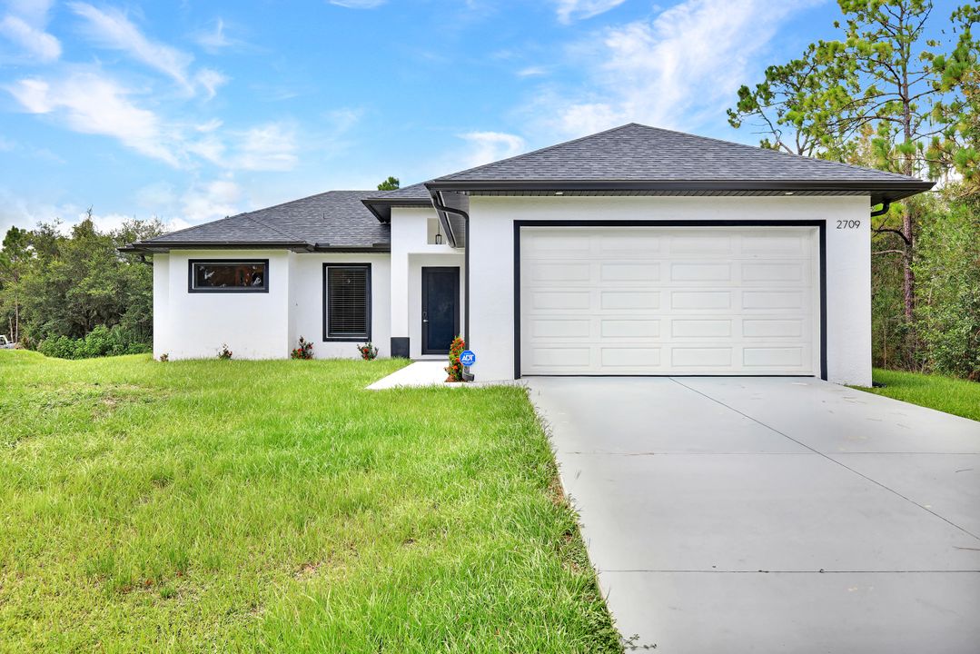 2709 53rd St SW, Lehigh Acres, FL 33976