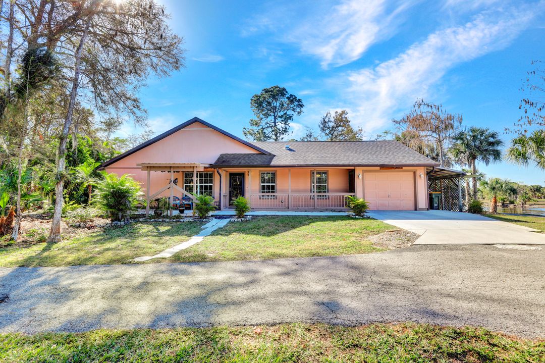 825 23rd St SW, Naples, FL 34117