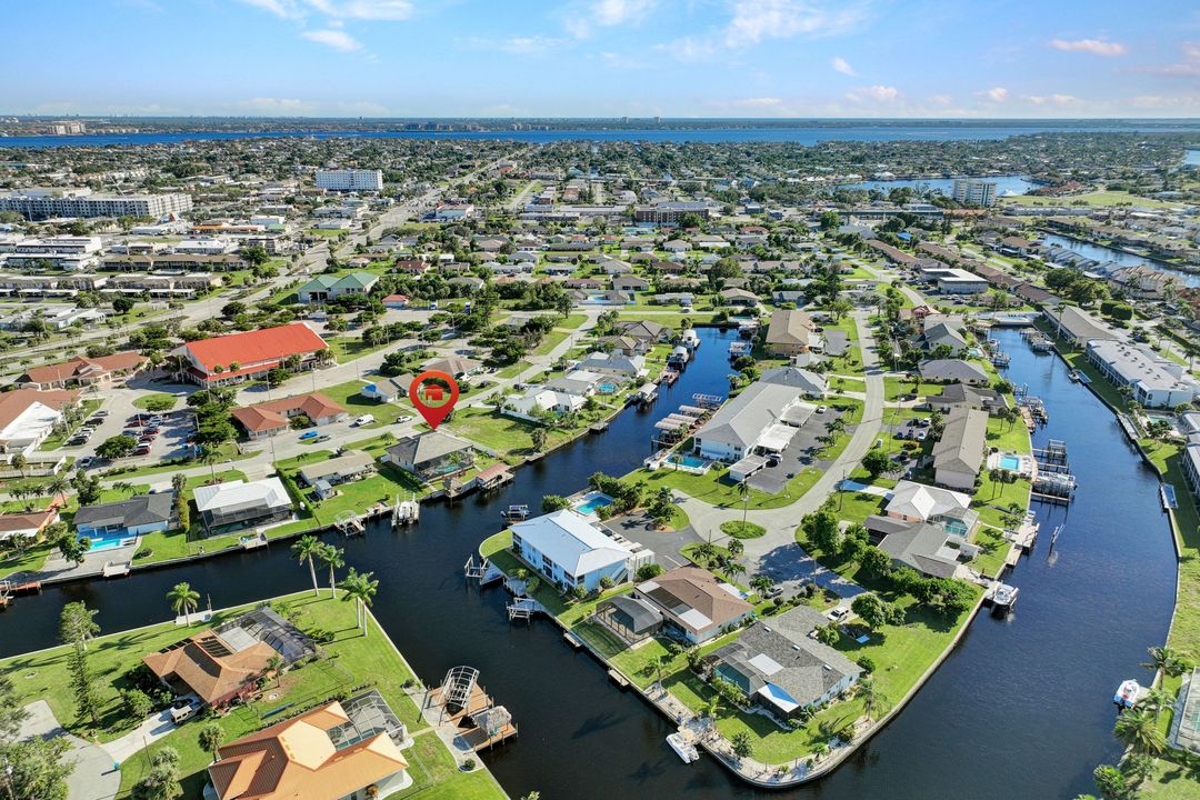 4530 SE 6th Ct, Cape Coral, FL 33904