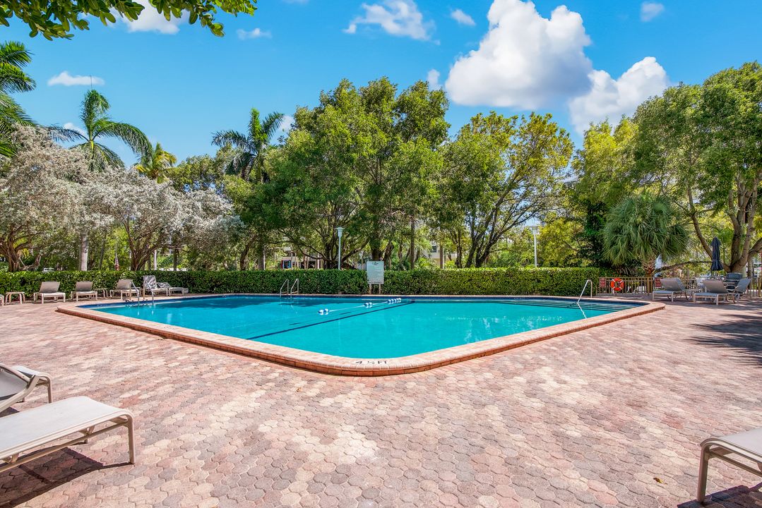 155 Ocean Ln Dr #103, Key Biscayne, FL 33149