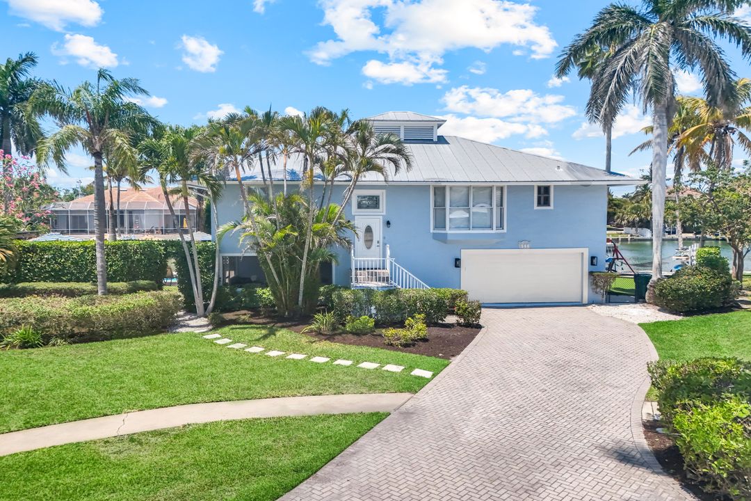 544 Seagrape Dr, Marco Island, FL 34145