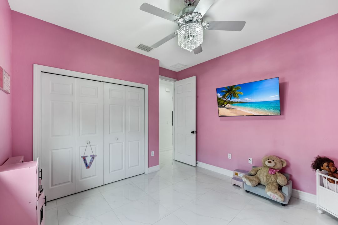 2968 41st Ave NE, Naples, FL 34120
