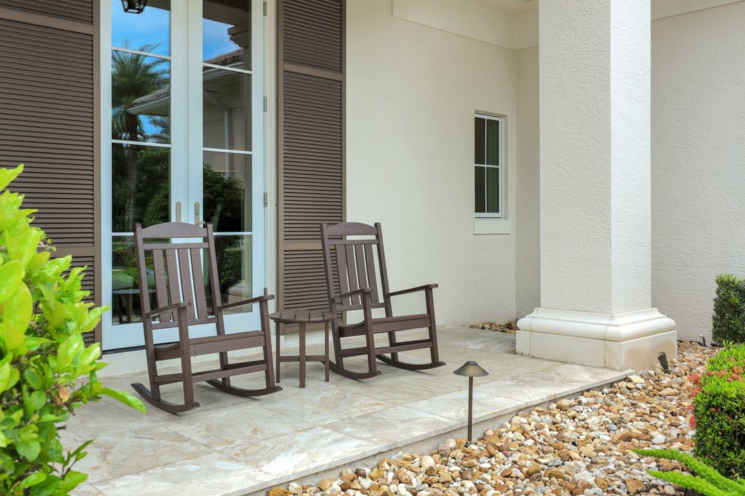 3150 Dahlia Way, Naples, FL 34105