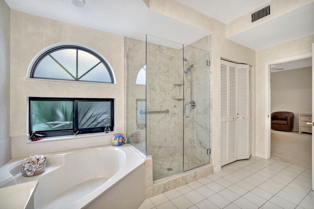 6500 Valen Way #A-305, Naples, FL 34108