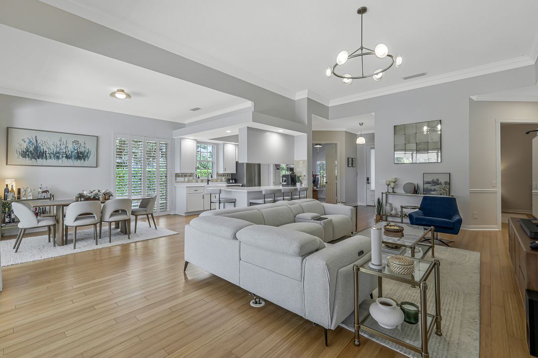 3701 Whidbey Way, Naples, FL 34119