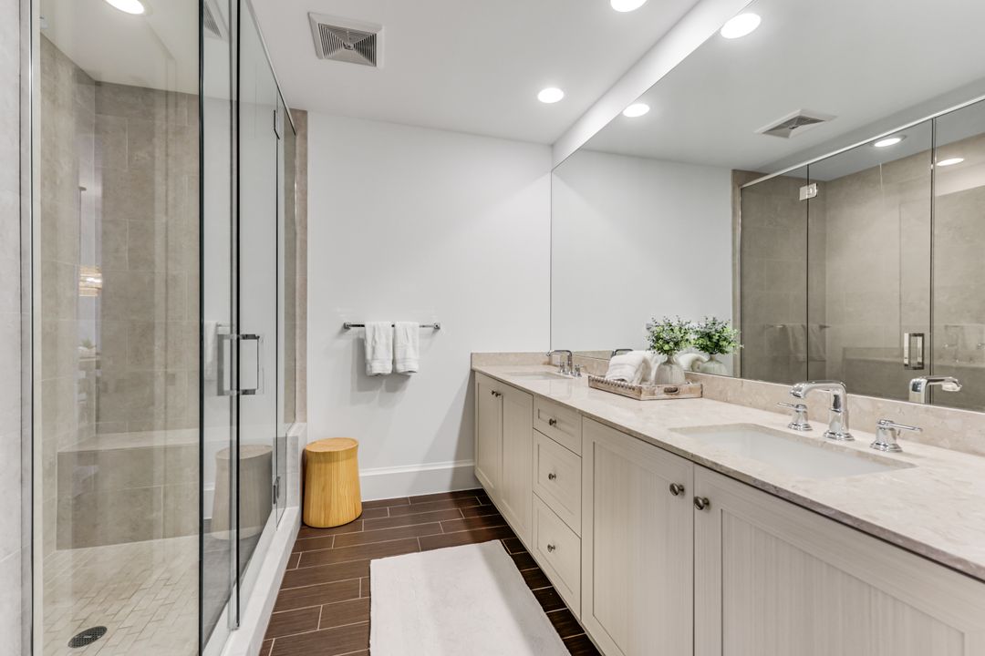 1030 3rd Ave S #215, Naples, FL 34102