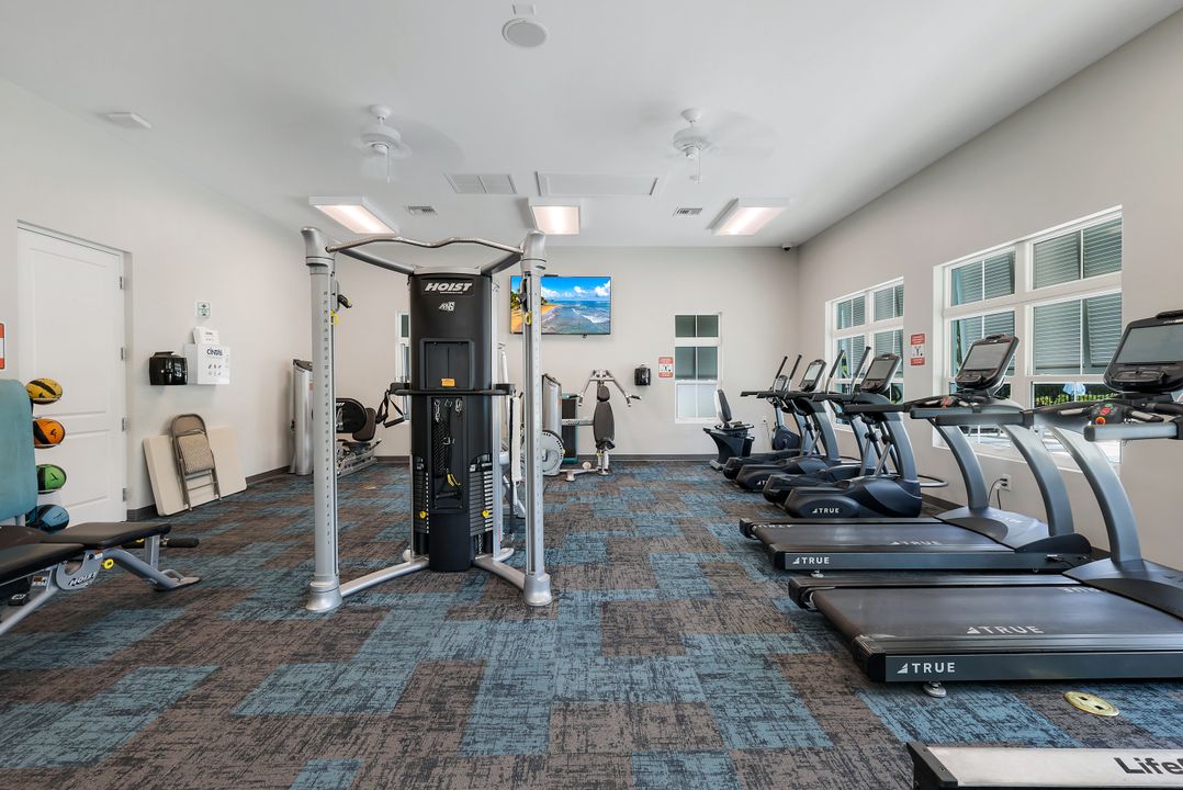 4563 Arboretum Cir #101, Naples, FL 34112