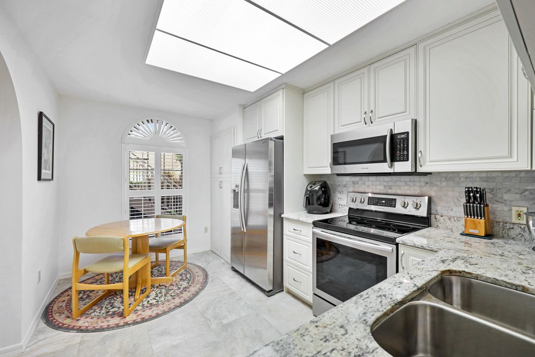 648 Mardel Ct #704, Naples, FL 34104