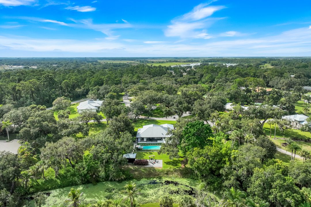 628 Harbor Dr, LaBelle, FL 33935