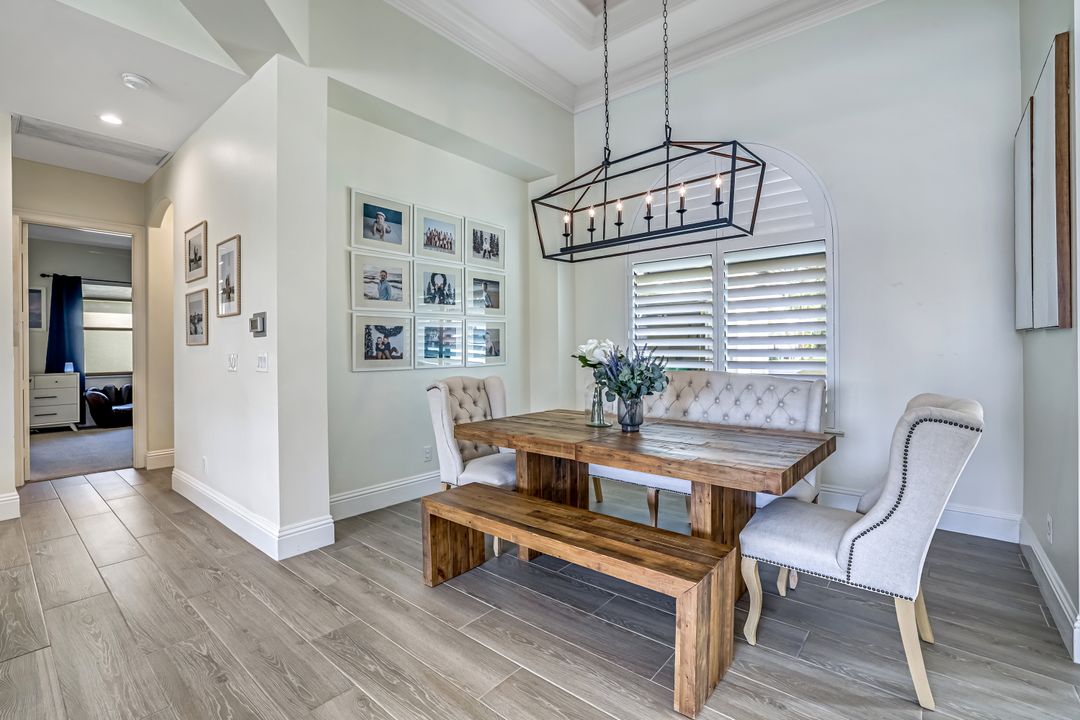 9809 Rocky Bank Dr, Naples, FL 34109