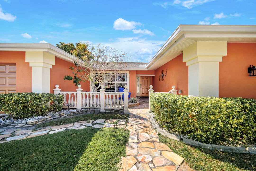 120 SW 54th St, Cape Coral, FL 33914