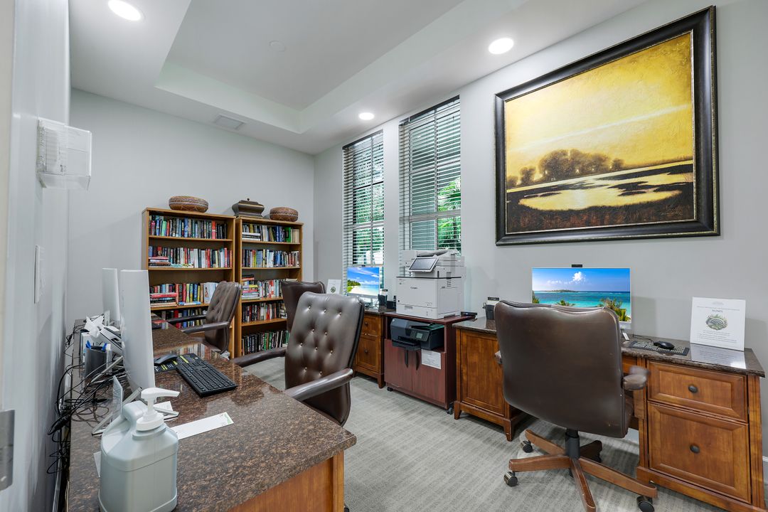 275 Indies Way #503, Naples, FL 34110