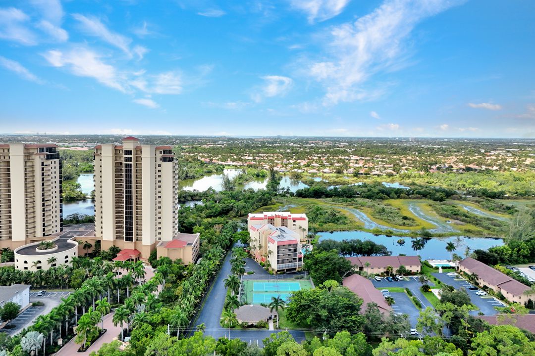 7129 Lakeridge View Court #302, Fort Myers, FL 33907