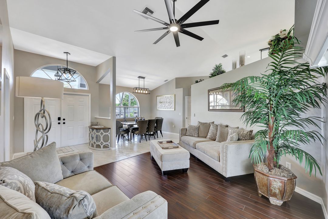 1918 Cape Coral Pkwy W, Cape Coral, FL 33914
