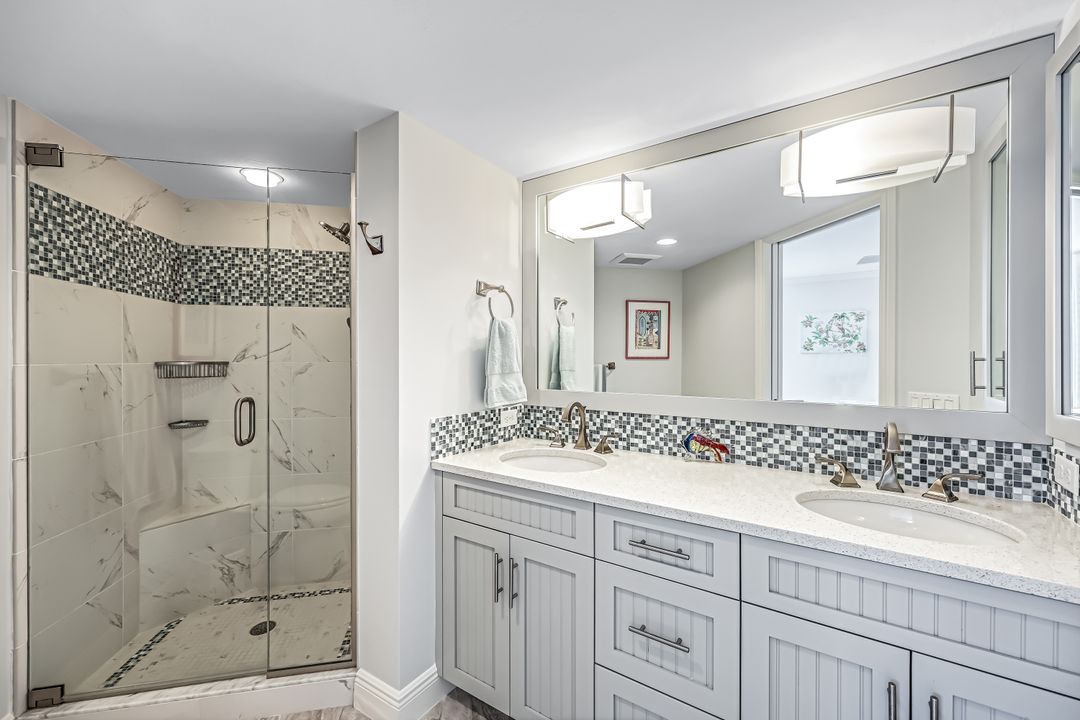 4041 Gulf Shore Blvd N #1108, Naples, FL 34103