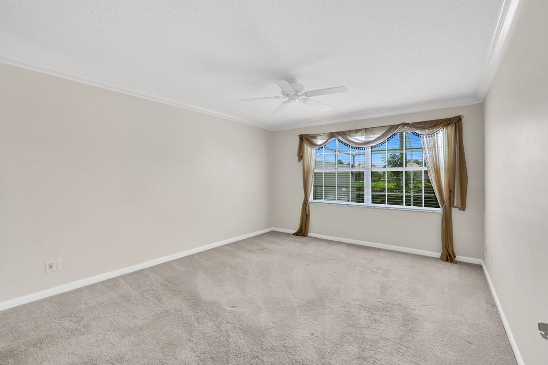 3142 Andorra Ct, Naples, FL 34109