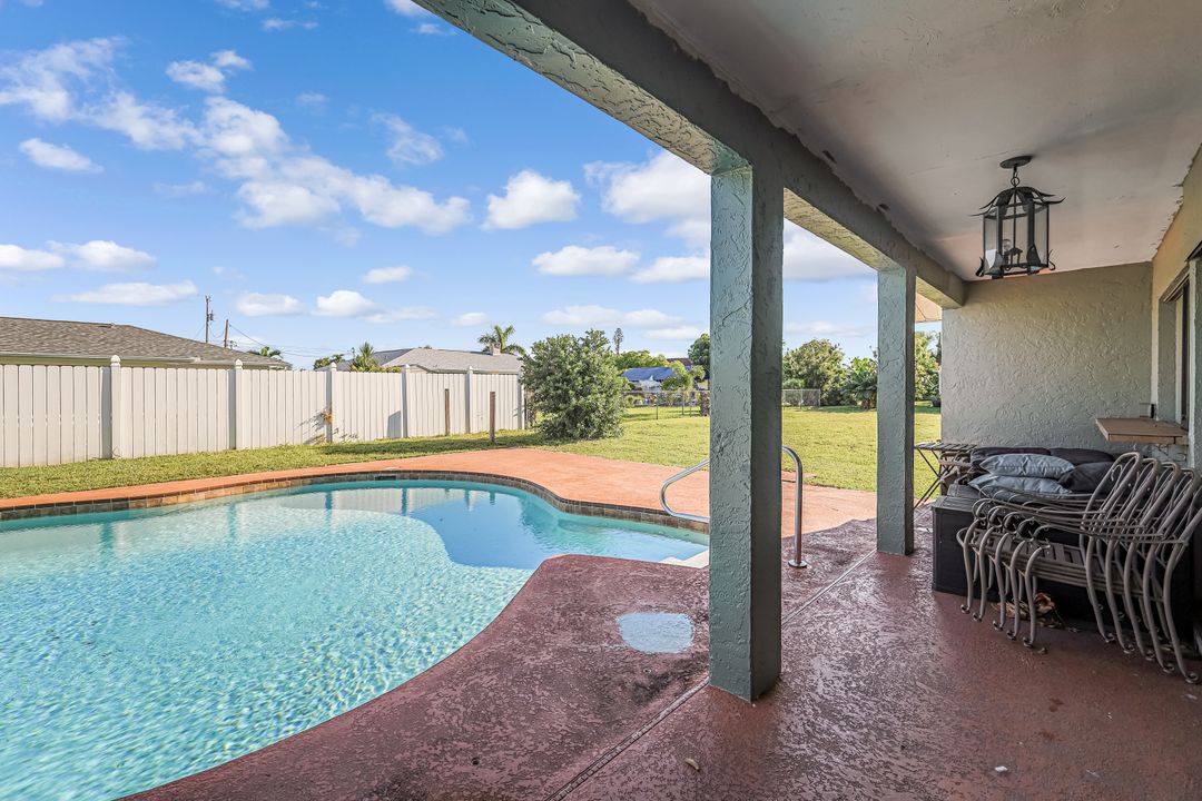 1101 SE 30th St, Cape Coral, FL 33904