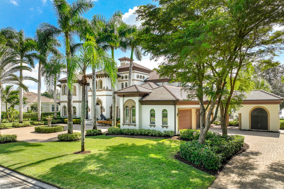 28790 Blaisdell Dr, Naples, FL 34119